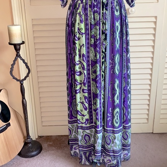 Purple paisley crossover top maxi dress with back opening - Size 1X - Picture 2 of 11